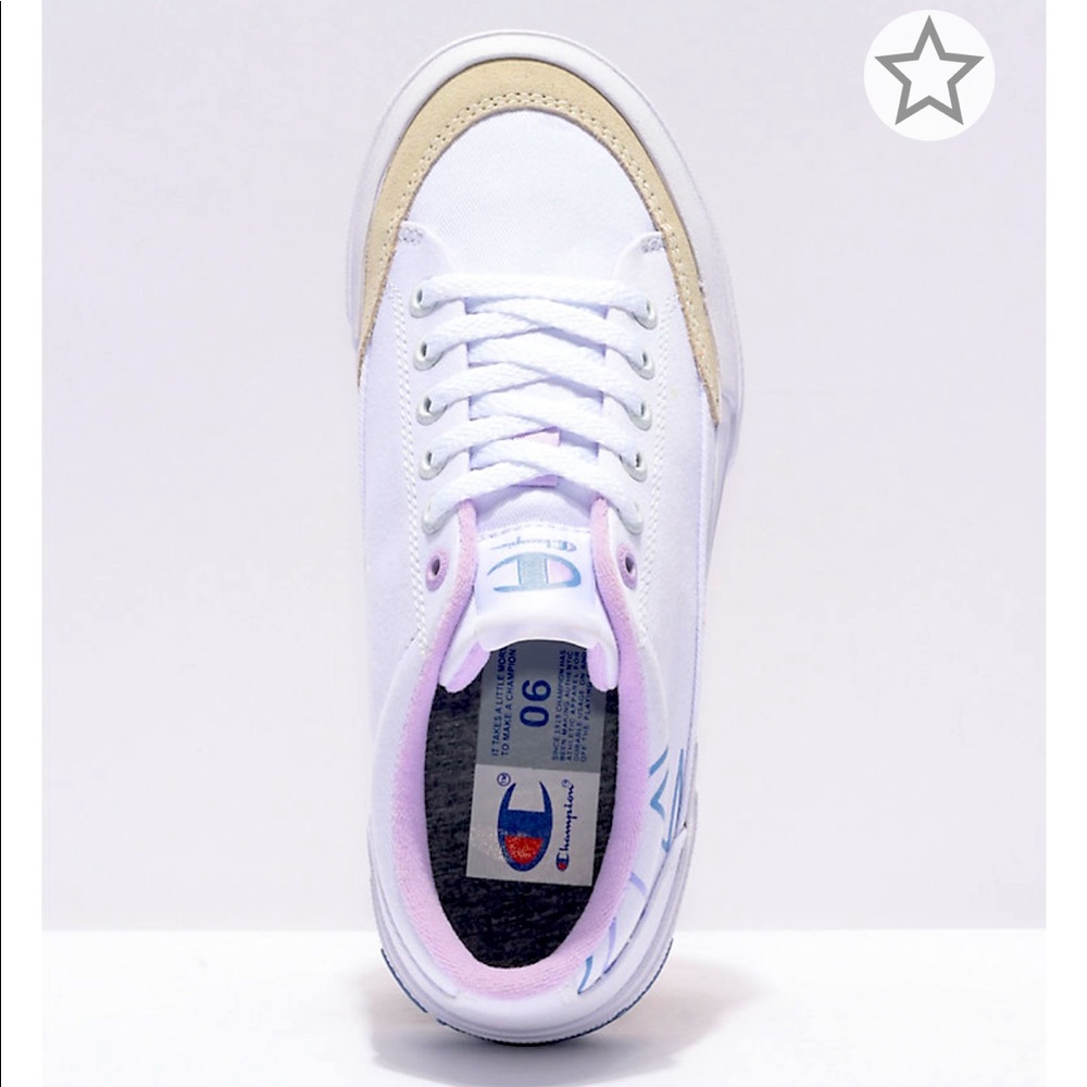 Champion brand white vintage 🙌🏼
